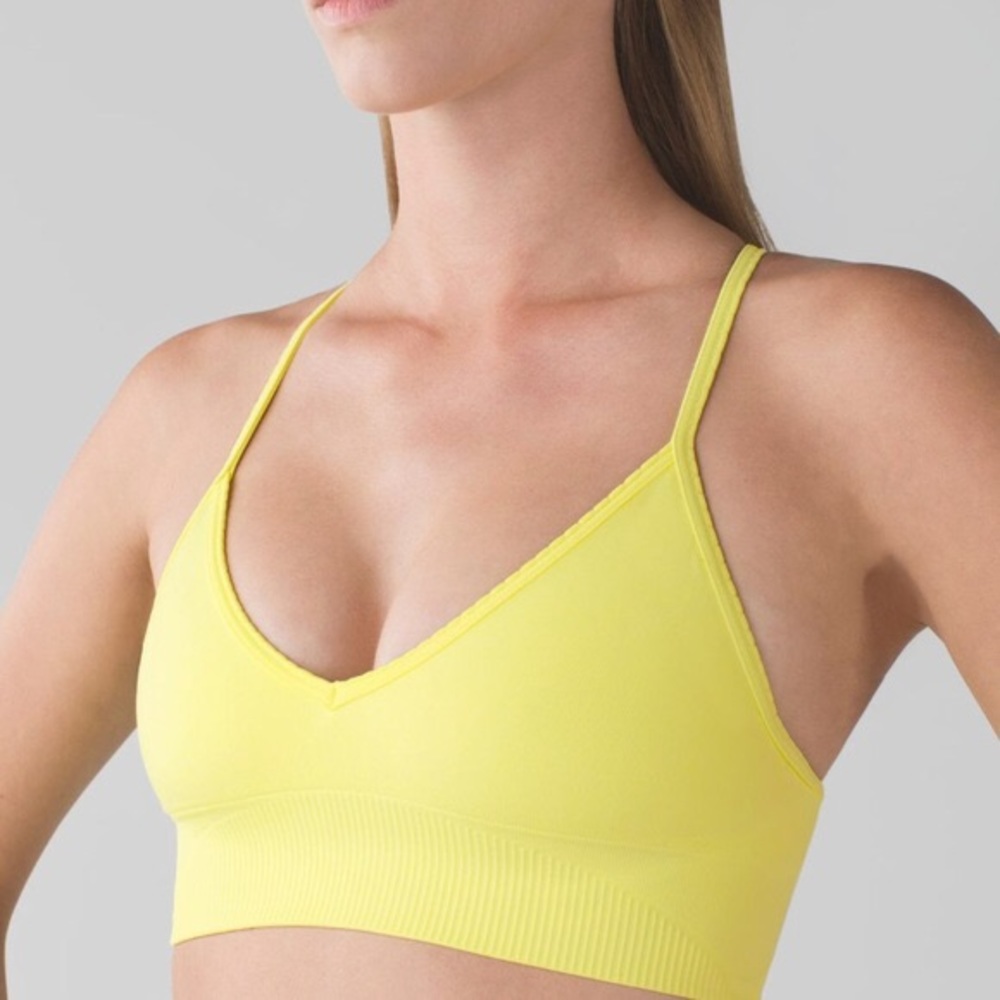Lululemon Ebb to the Street Sports Bra